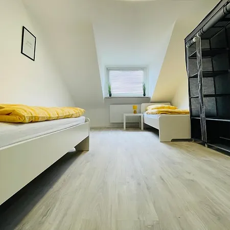 Monteur Appartement With Six Beds And Six Guests شقة هاغين